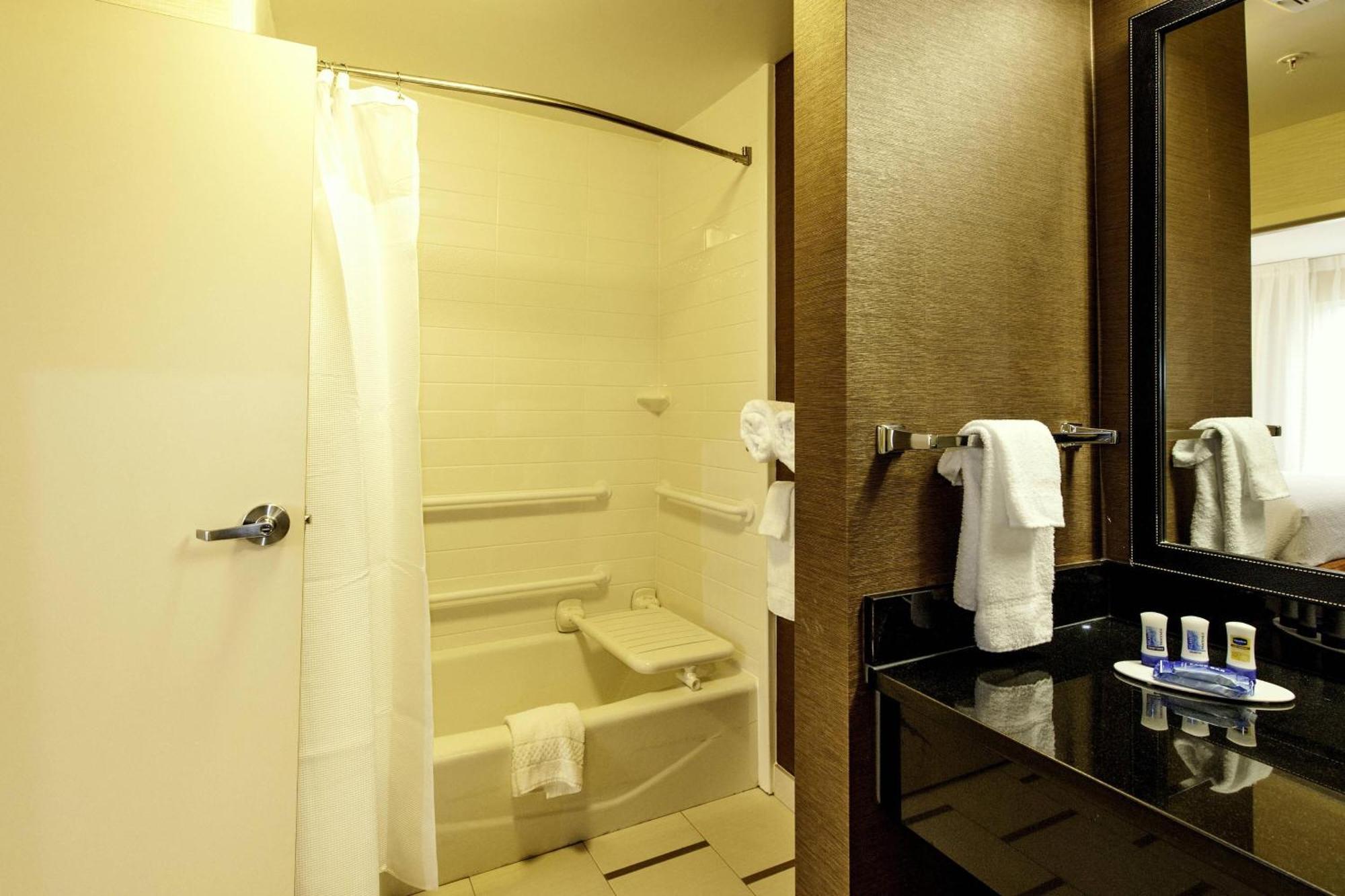 Fairfield Inn & Suites By Marriott Meridian Exteriér fotografie